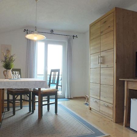 Haus Chiemseeblick Otel Grabenstätt Dış mekan fotoğraf
