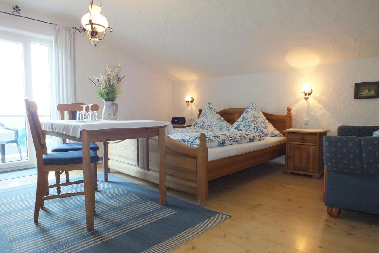Haus Chiemseeblick Otel Grabenstätt Dış mekan fotoğraf